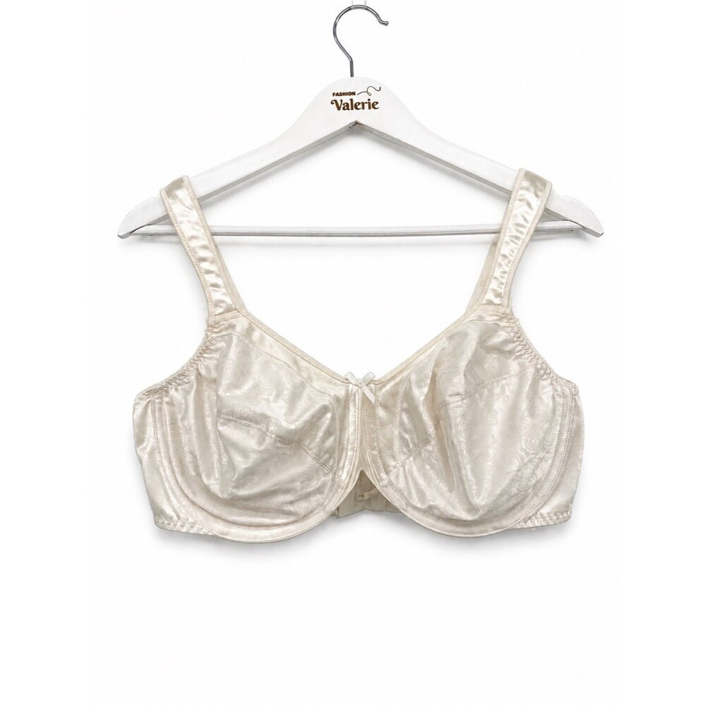 Bali Vintage Cream Satin Bra Underwire Classic Size 38C Coquette